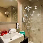 Ibis Styles Guillemins ホテル 3*
